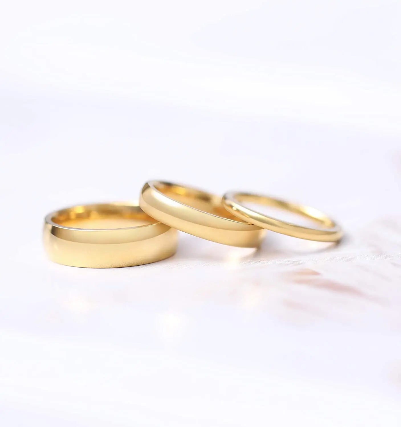 TIGRADE 14K Gold Plated Wedding Band