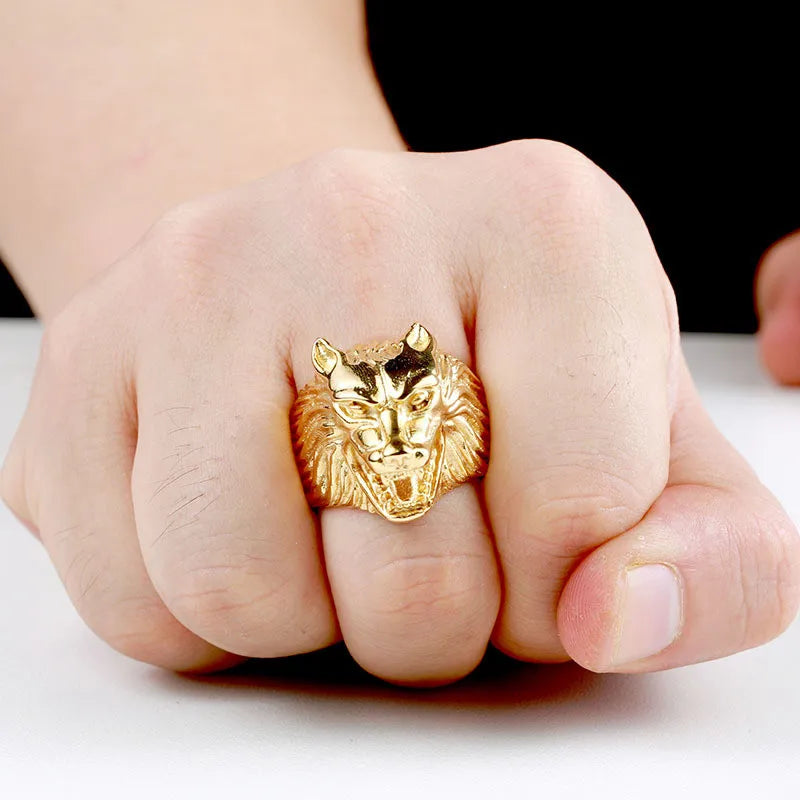 316L Stainless Steel Cast Domineering Ice Wolf Head rings