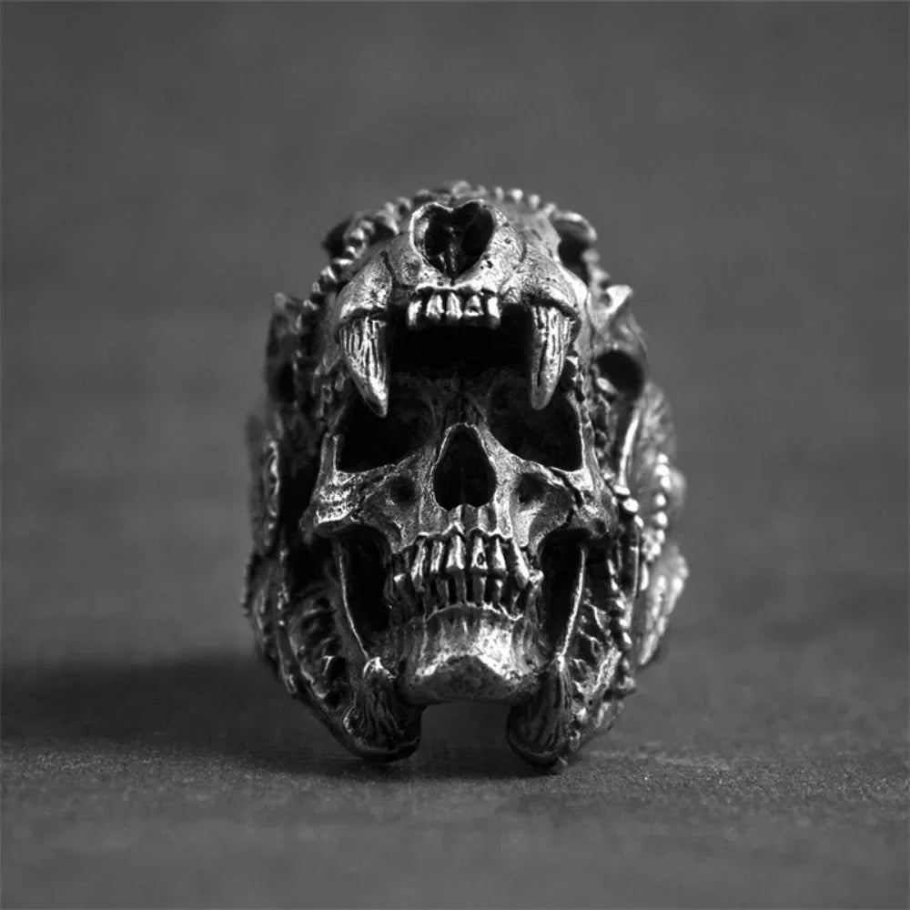 Retro Domineering  Skull Ring