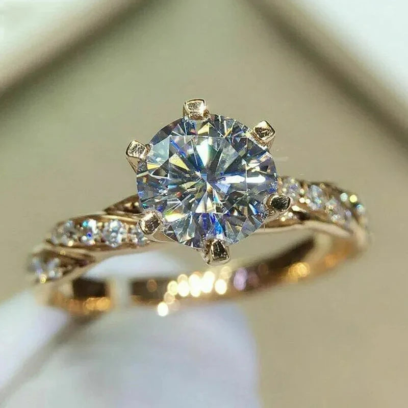 Huitan Classic Engagement Ring