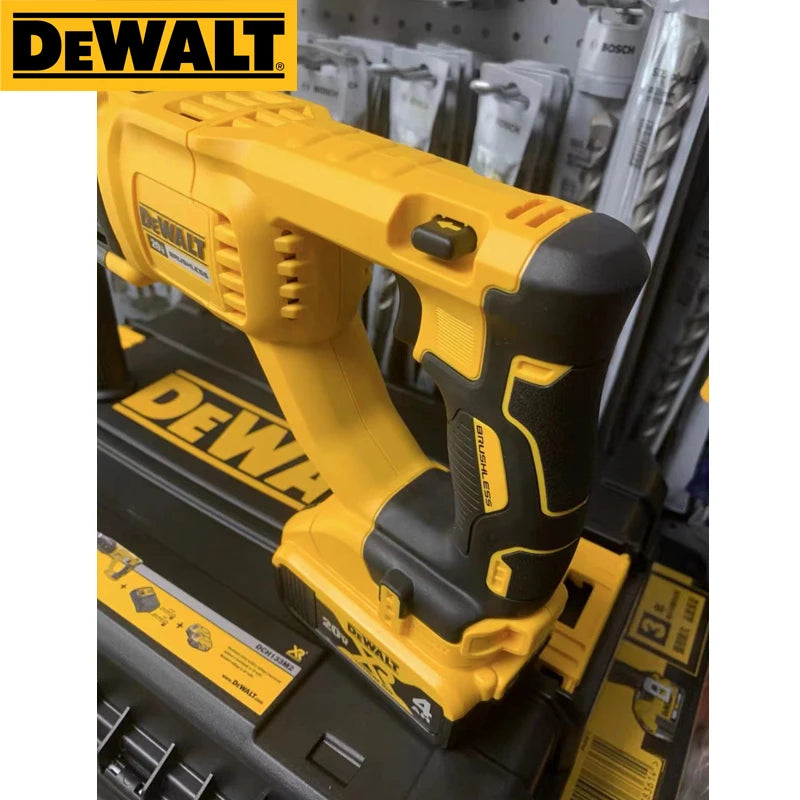 Dewalt DCH133M2/M1 Rotary Hammer Drill Kit