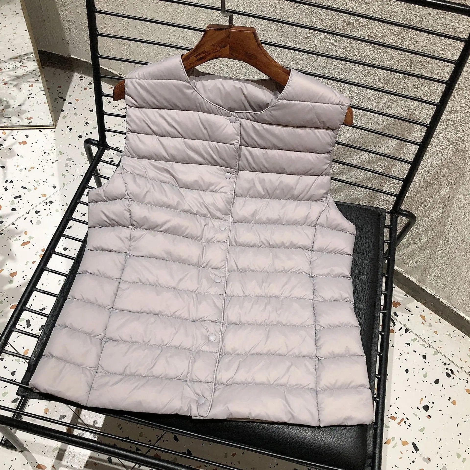 2025  Women Sleeveless Puffer Jacket