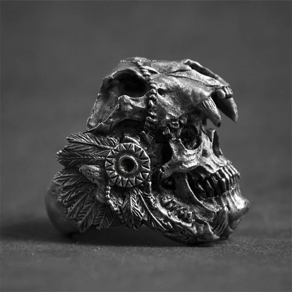 Retro Domineering  Skull Ring