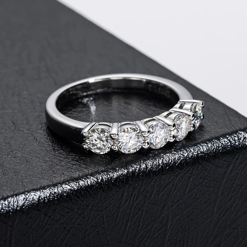 Joyce Jelly Moissanite  Wedding Band