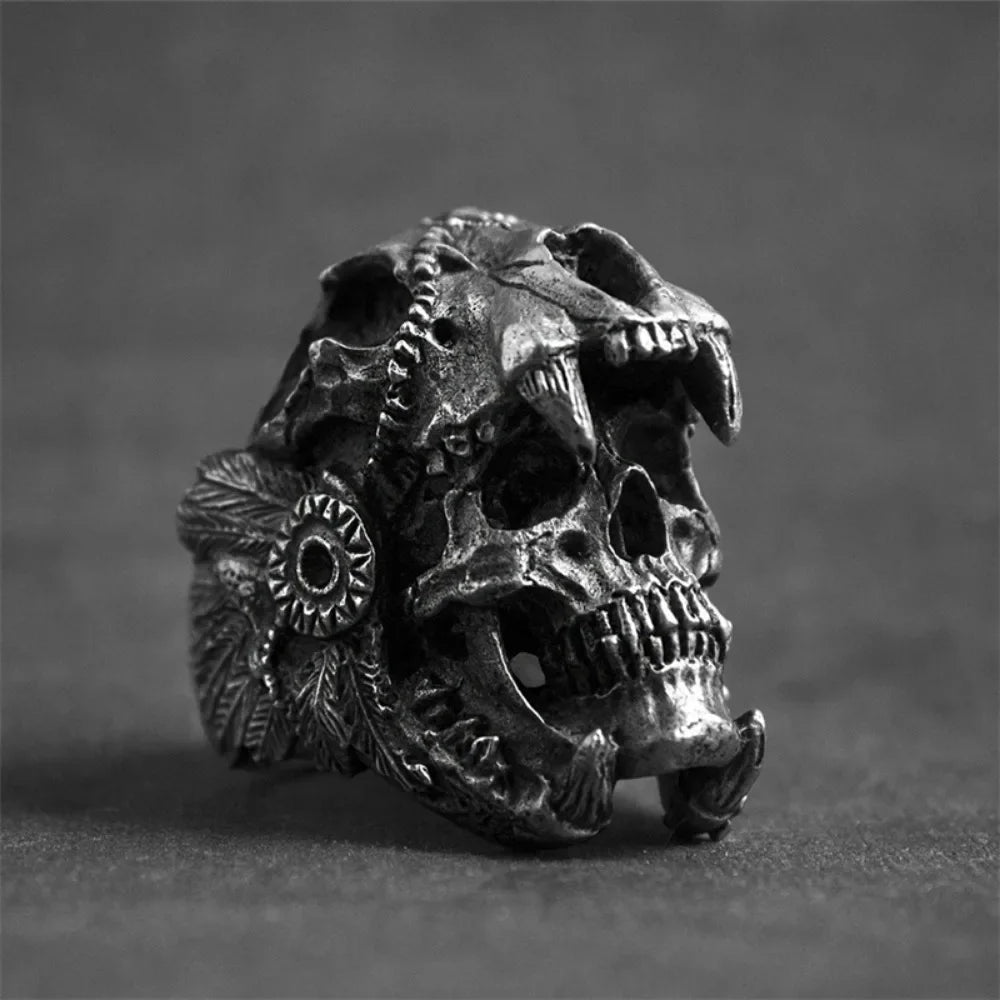 Retro Domineering  Skull Ring
