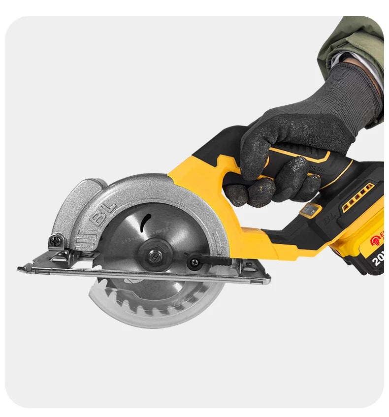DeWalt Electric Circular Saw ﻿