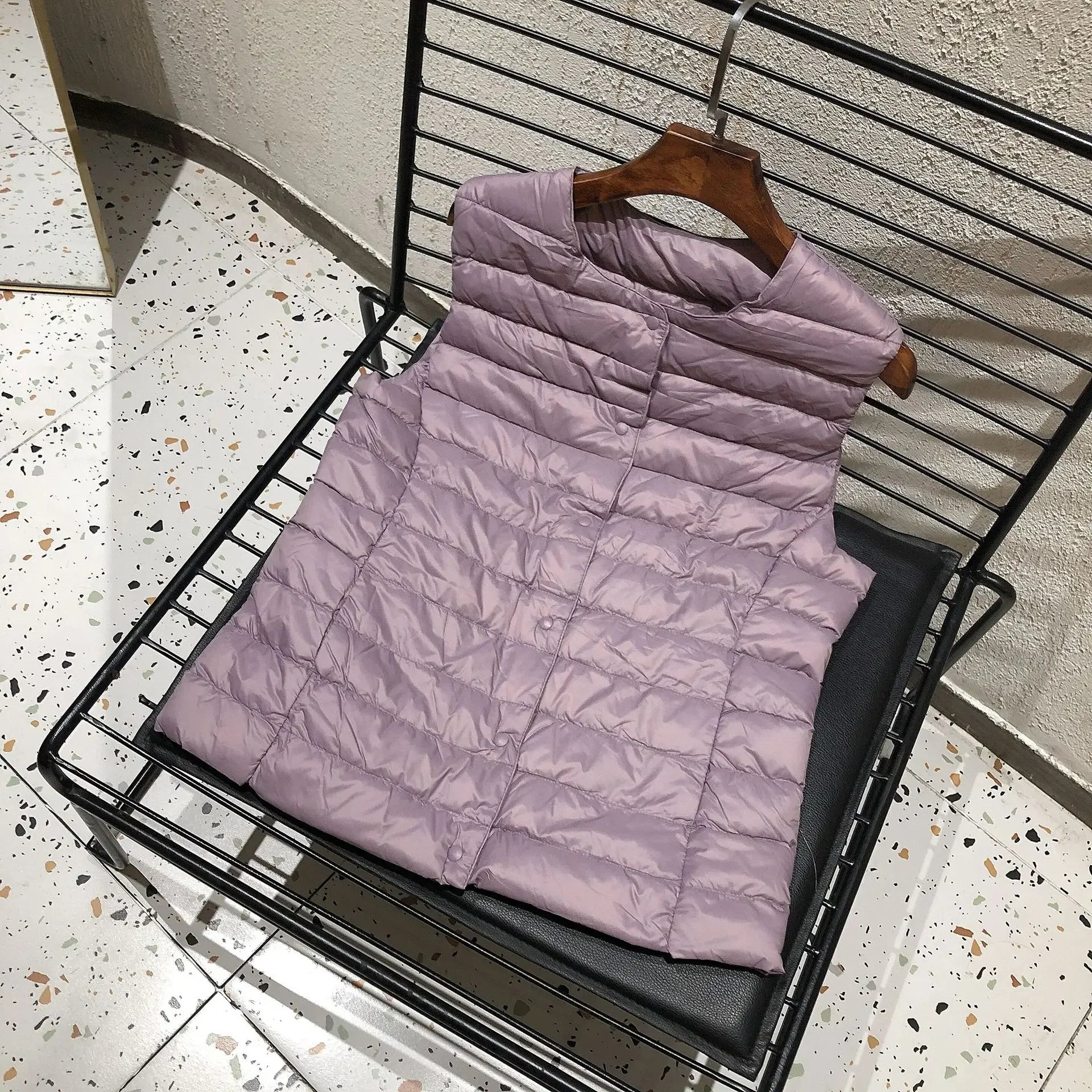 2025  Women Sleeveless Puffer Jacket