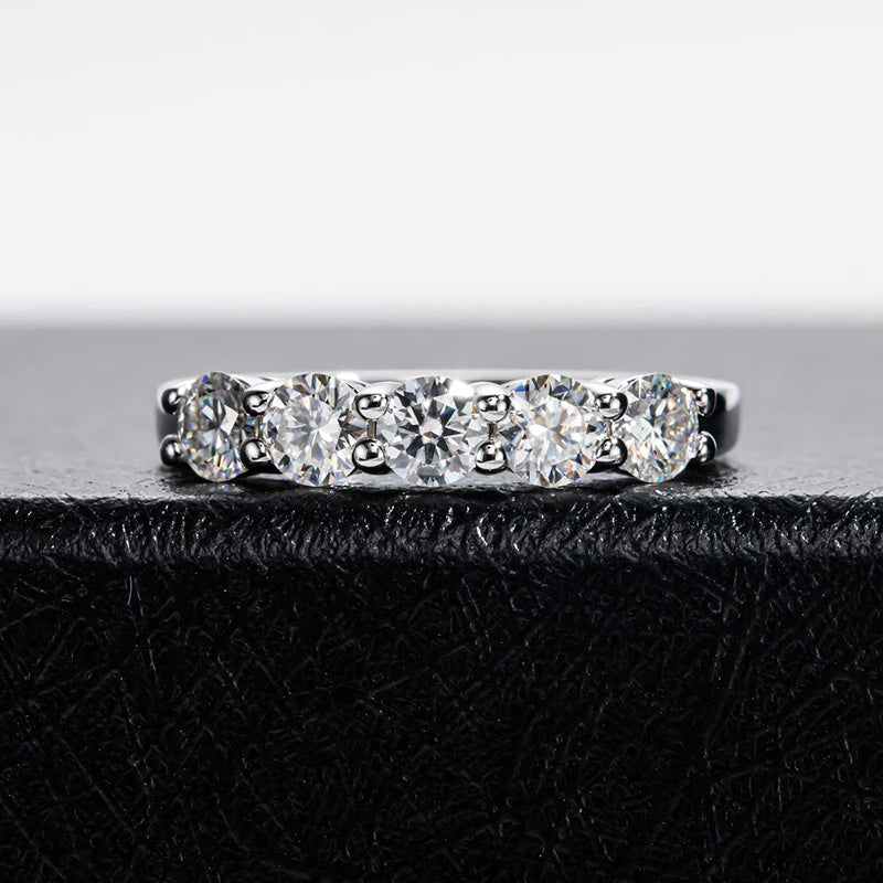 Joyce Jelly Moissanite  Wedding Band