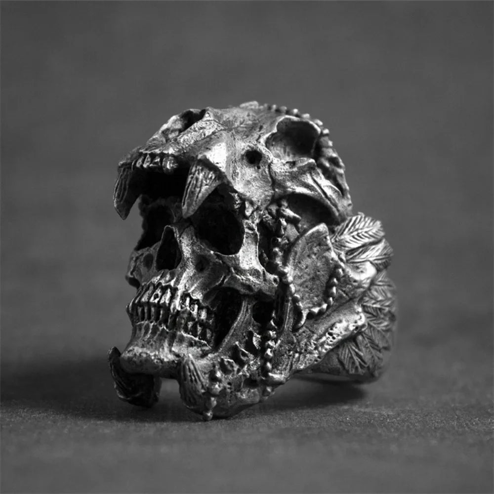 Retro Domineering  Skull Ring
